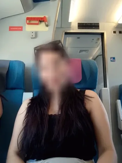 Emma, 37