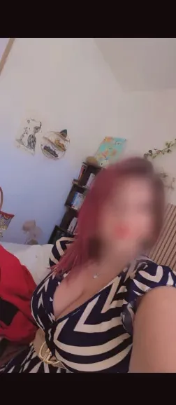 Ingrid, 40