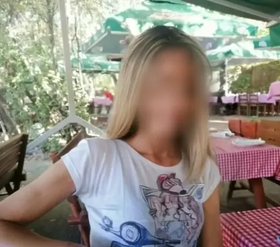 Lena, 35