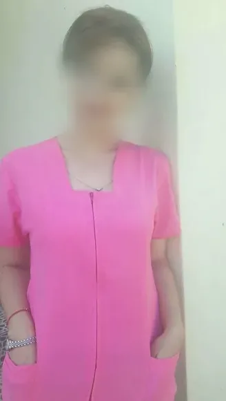 Leonie, 33
