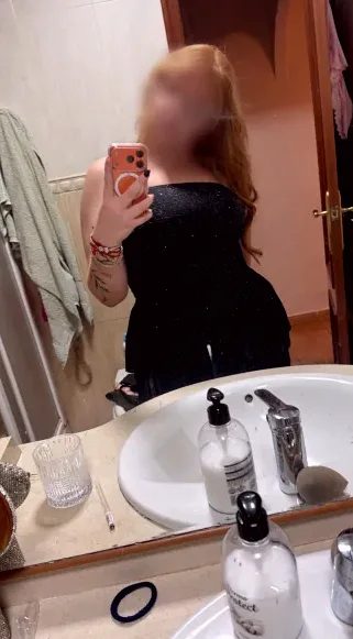 Mia, 19