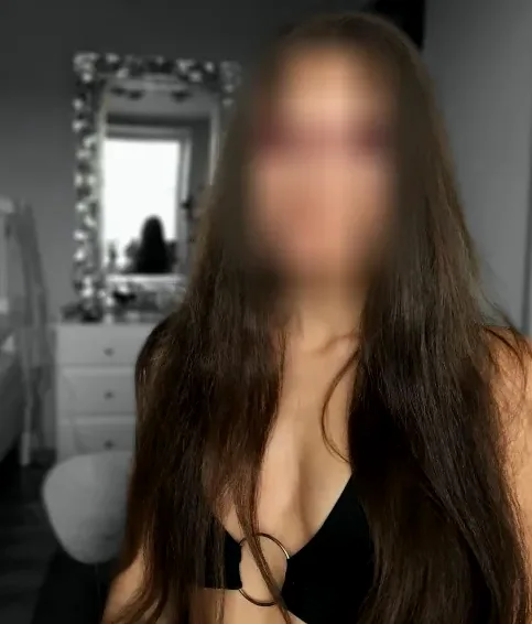 Nele, 28