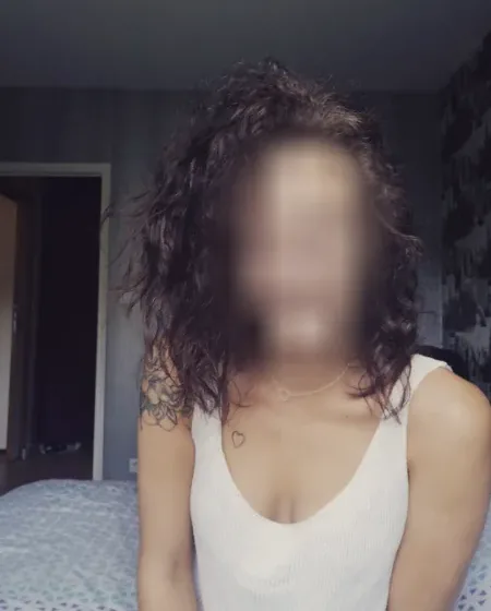 Nina, 30