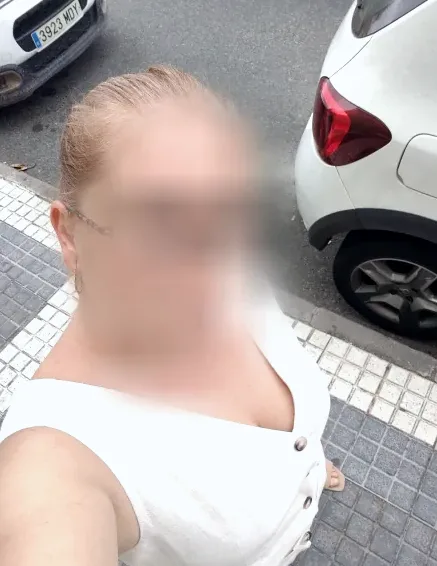 Selina, 38