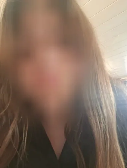 Sina, 27